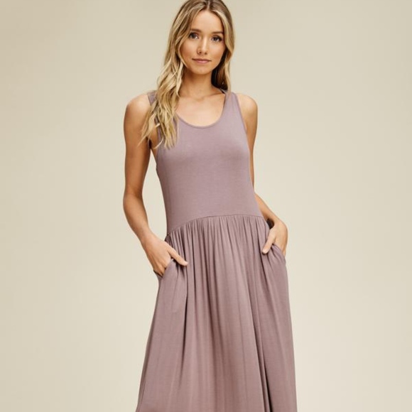 Dresses & Skirts - The Everywhere Maxi